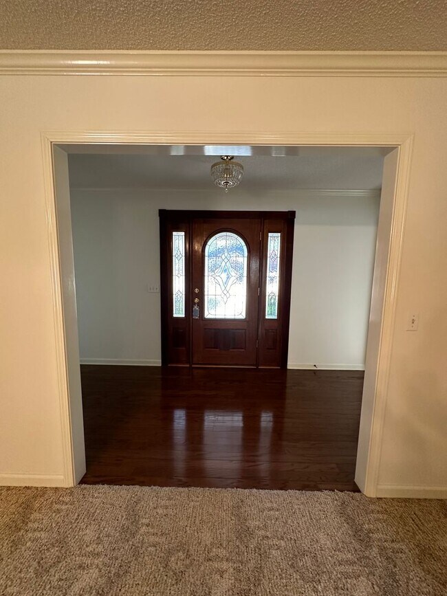 Building Photo - Enterprise Country Club!  Short Term Renta...