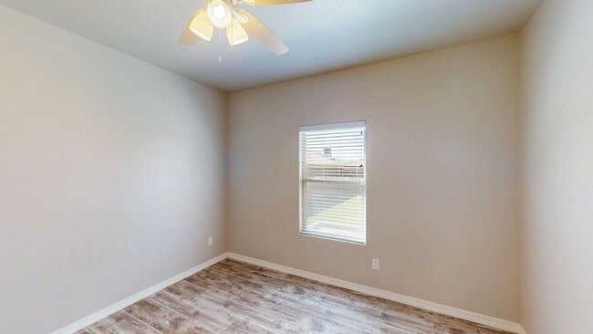 Building Photo - 490 Montecito Dr
