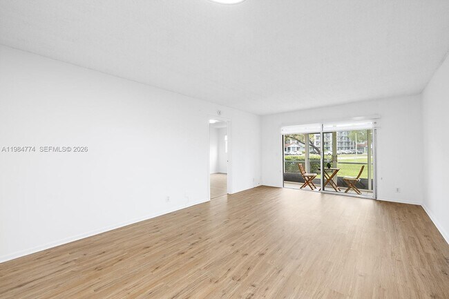 Building Photo - 1401 SW 128th Terrace