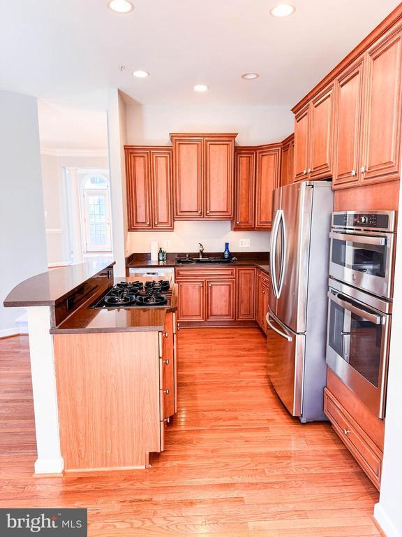 Building Photo - 7761 Legere Ct