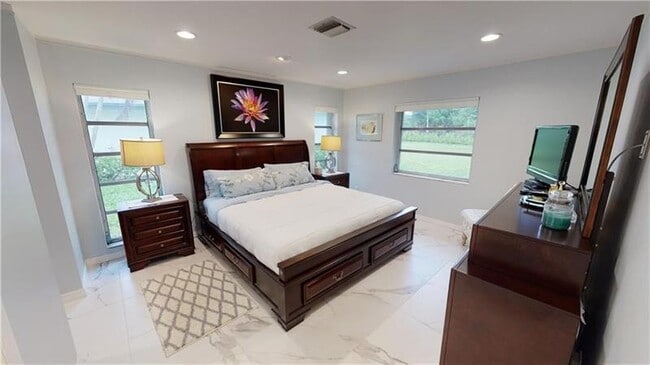 Building Photo - 5388 Privet Pl