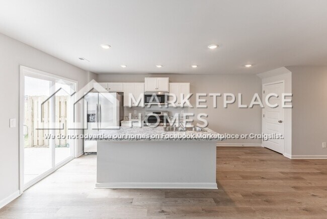 Building Photo - 4127 Hudson Ct SW