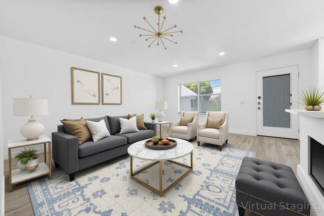 Building Photo - 124 Normandy Ln