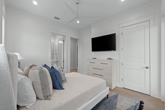 Building Photo - 91 Pelayo Ave