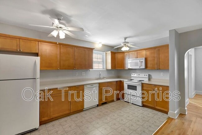 Building Photo - 5120 Braddock Ave