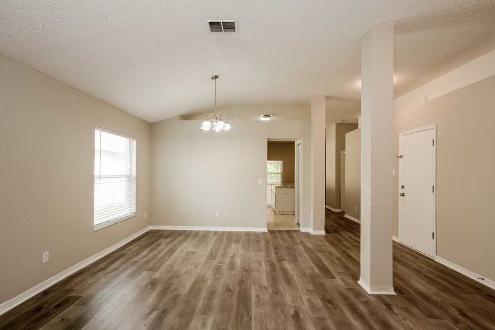 Building Photo - 10270 Oasis Palm Dr