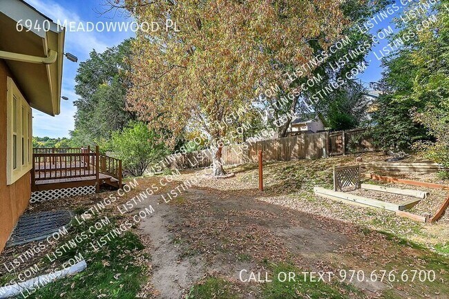 Building Photo - 6940 Meadowwood Pl