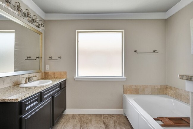 Building Photo - 1103 Masquerade Blvd