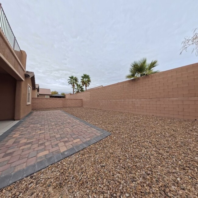 Building Photo - Exceptional Dual Master Residence with Modern Upgrades