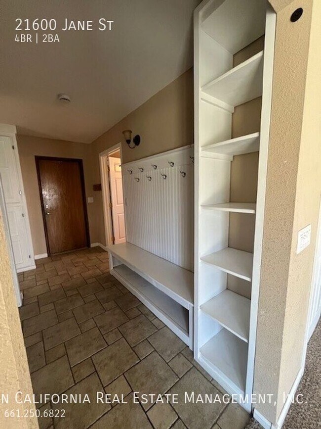 Building Photo - 21600 Jane Ct