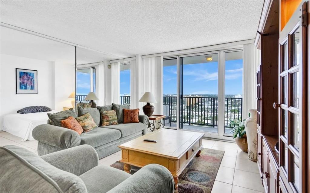 Building Photo - 531 N Ocean Blvd