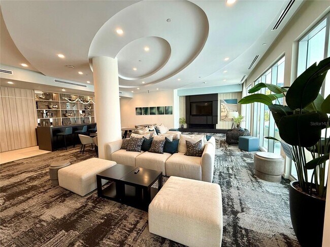 Building Photo - 301 Quay Cmn