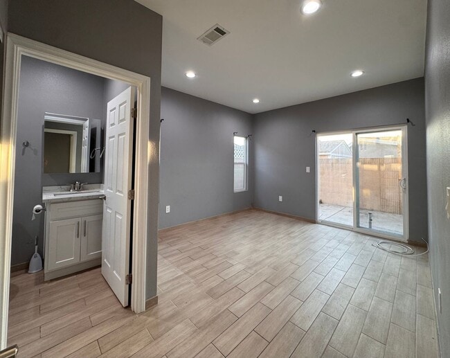 Building Photo - ADU Westminster