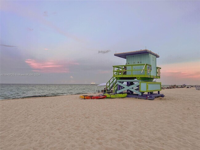 Primary Photo - 7300 Ocean Terrace