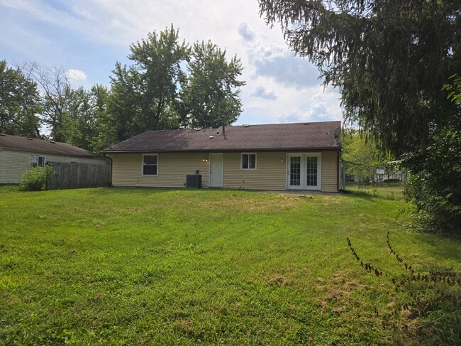 Building Photo - 3111 Pawnee Dr