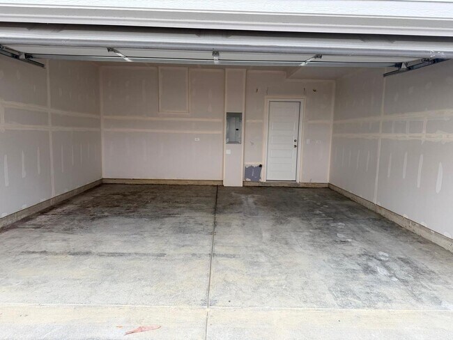 Building Photo - 2235 Barbera Dr