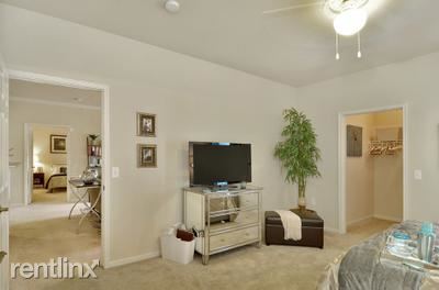Building Photo - 25335 Budde Rd