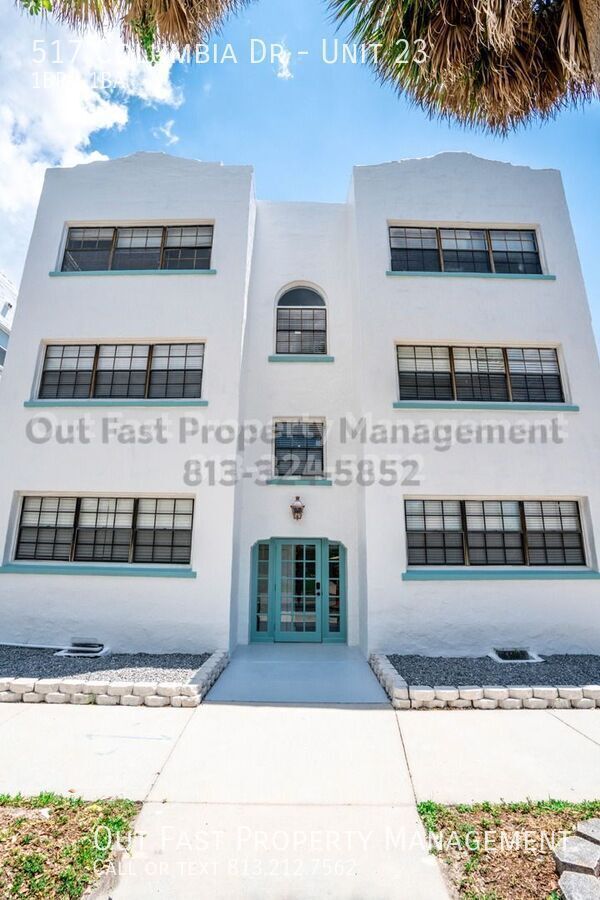 Building Photo - 517 Columbia Dr