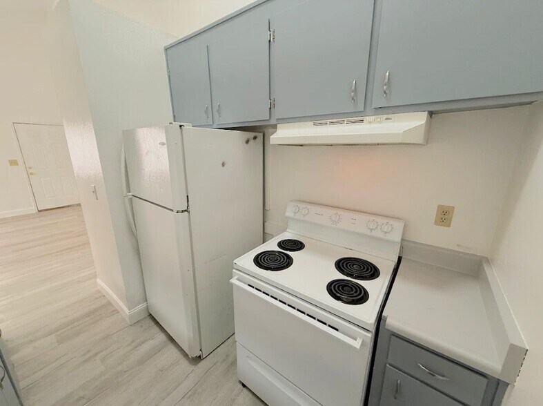 Building Photo - 3310 R St