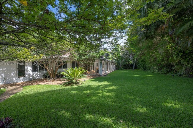 Building Photo - 13200 SW 59th Ave