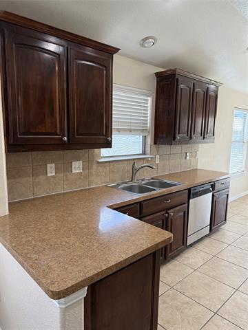 Building Photo - 12125 Walden Wood Dr