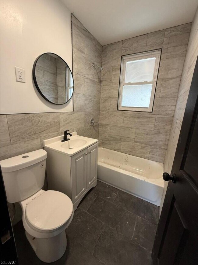 Building Photo - 15 Winthrop Terrace