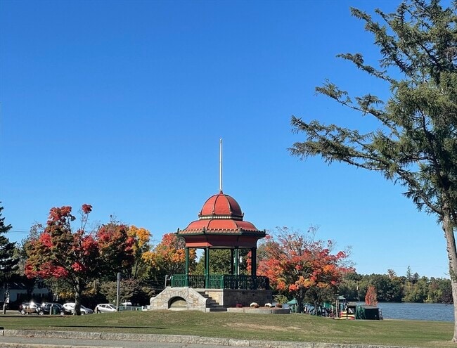 Building Photo - 18 Gould St