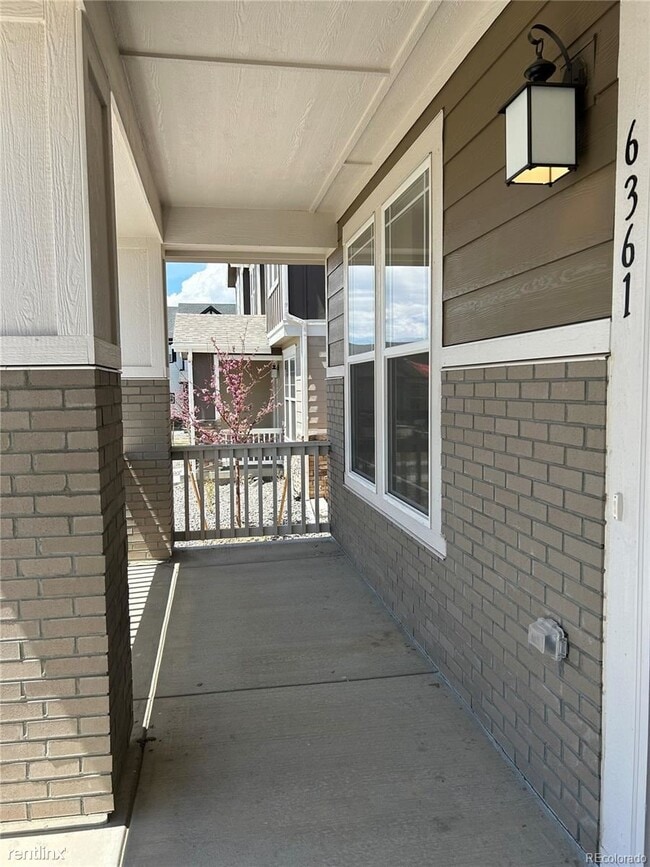 Building Photo - 3 br, 2.5 bath House - 6361 North Malaya S...