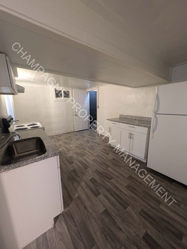 Building Photo - Unique single family home with second unit...