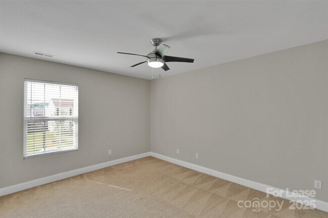 Building Photo - 1828 Rustic Barn Dr
