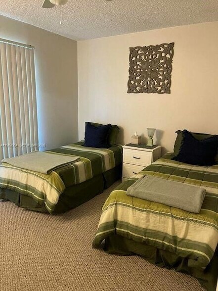 Building Photo - 6327 Chasewood Dr