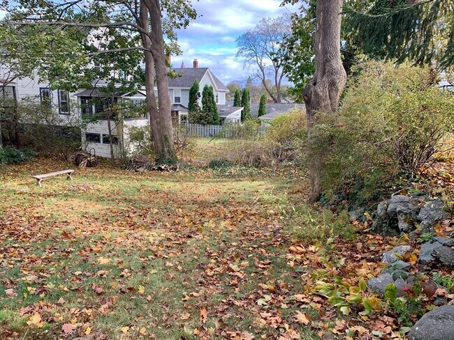 Building Photo - 18 Guernsey St