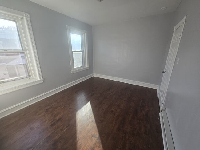 Building Photo - 30 N Dewey St