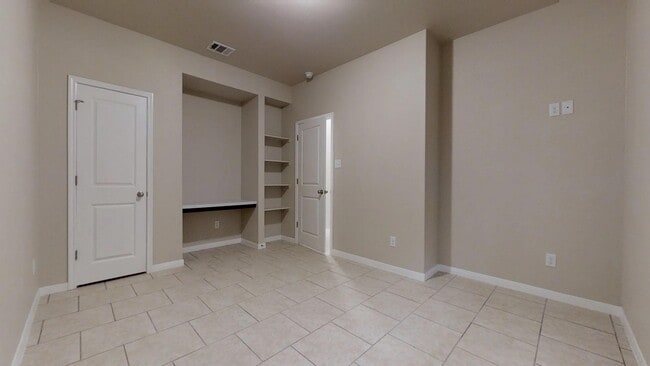 Building Photo - ALL TILE LUXURY DUPLEX IN KILLEEN CLOSE TO FORT HOOD ONLY $1395!!!!
