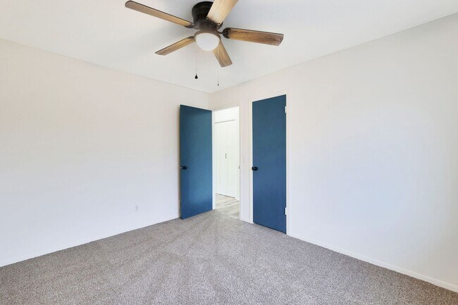 Building Photo - 5510 S Gold St