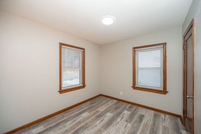 Building Photo - 10446 St Charles Rock Rd