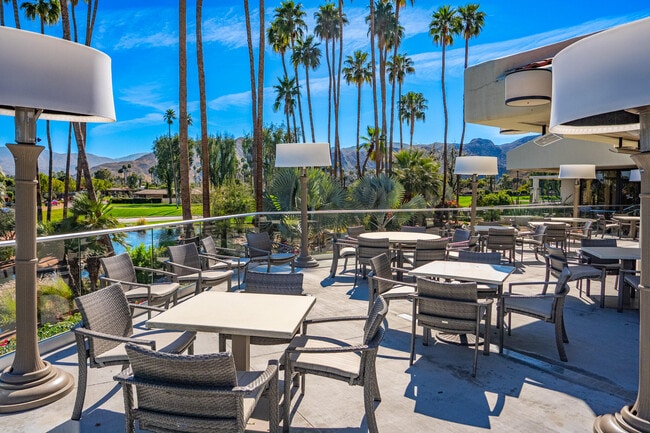 Building Photo - 1 Briarcliff Ct