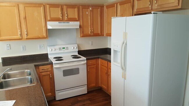 Building Photo - 3-Bed 2-Bath Brick Home located in the Heart of Foley