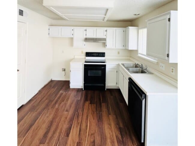 Building Photo - 1506 Shalain Dr