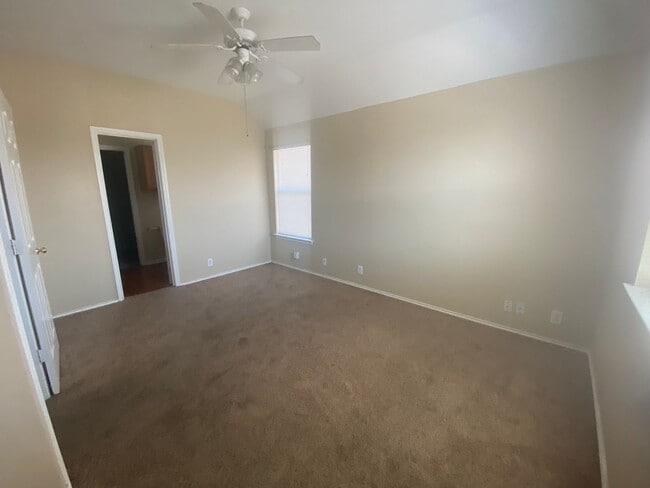 Building Photo - 2706 Westhampton Ct