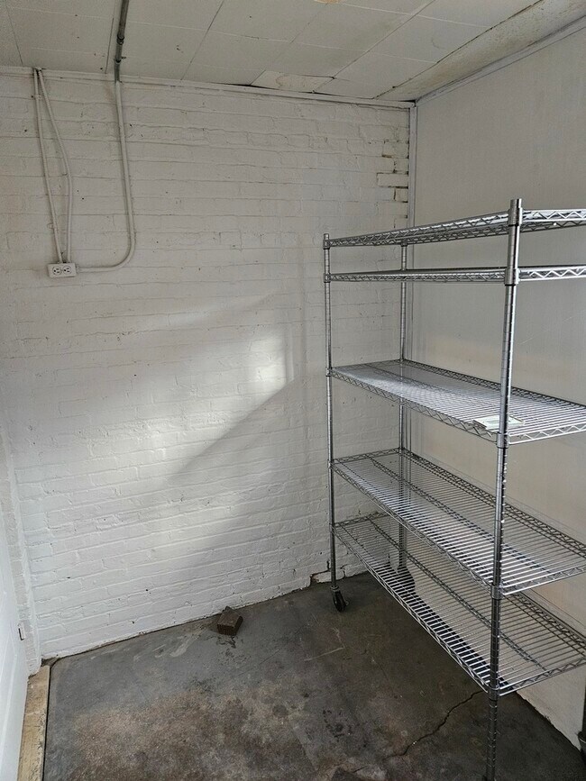 Building Photo - 3507 N Damen Ave