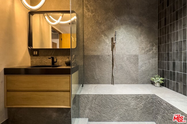 Building Photo - 7802 Torreyson Dr