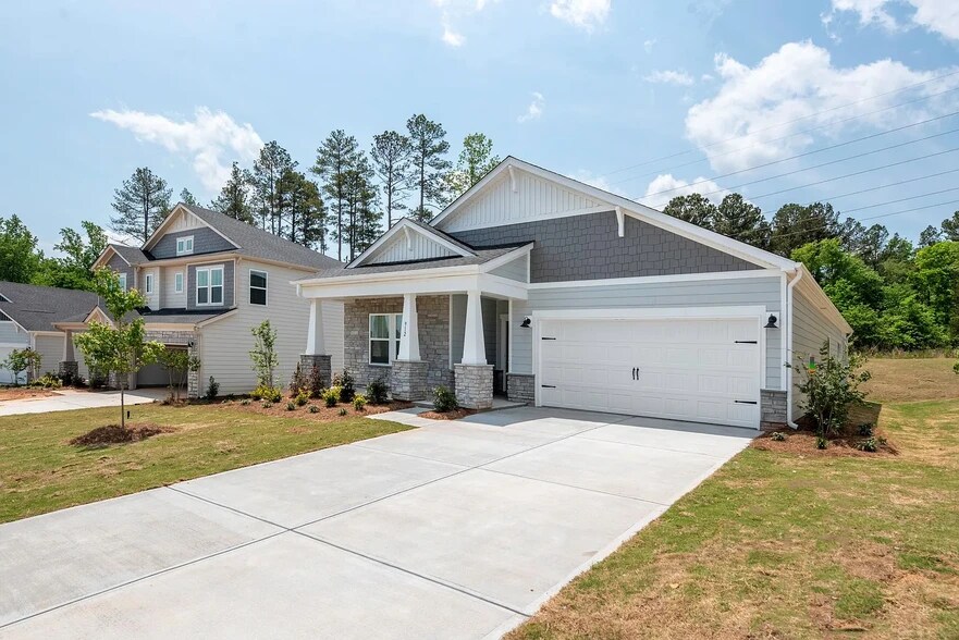 Front of House - 912 Rachel Anne Dr