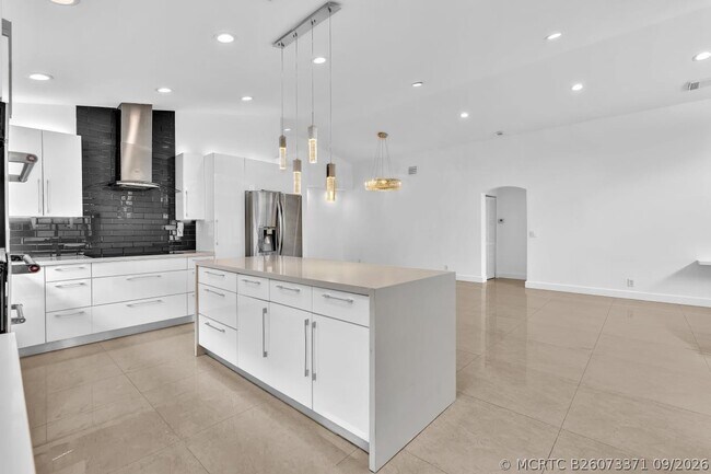 Building Photo - 3307 SW 49th St