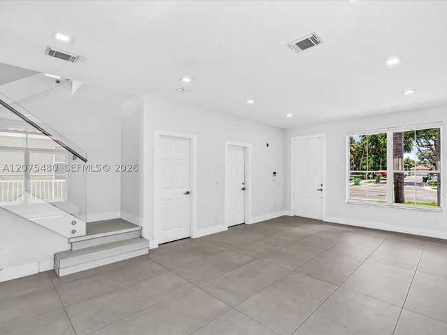 Building Photo - 1800 NW 78th Ave