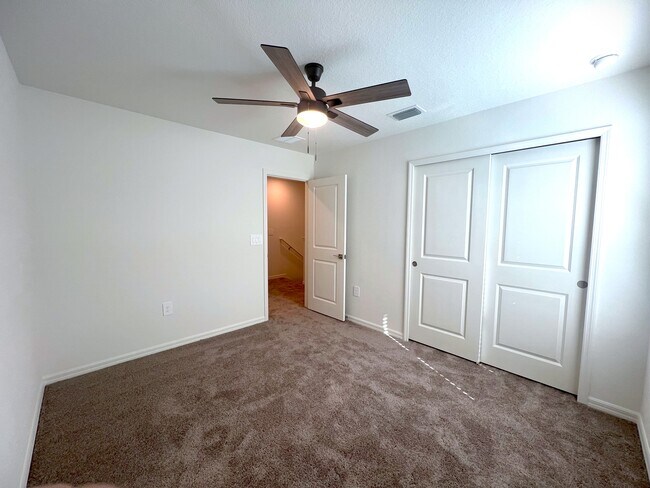 Building Photo - 758 Stoney Pointe Cir