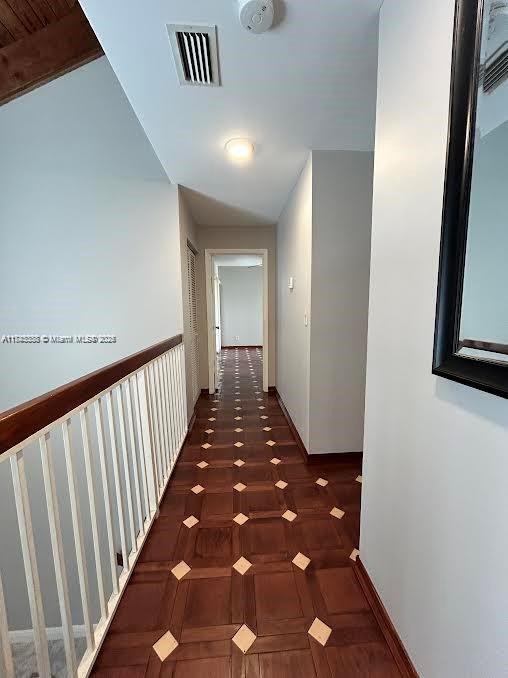 Building Photo - 2101 Bayberry Dr