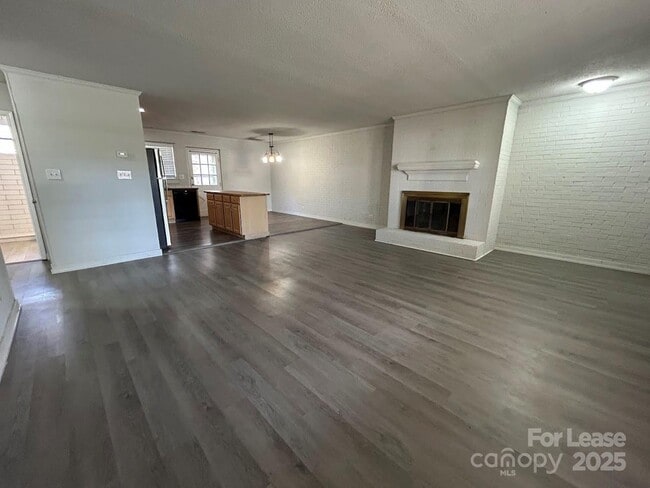 Building Photo - 3312 Circles End Cir