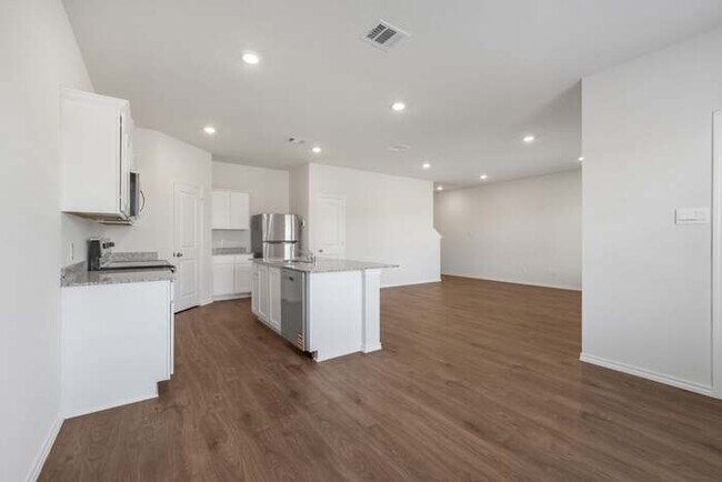 Building Photo - 1804 Teton River Dr