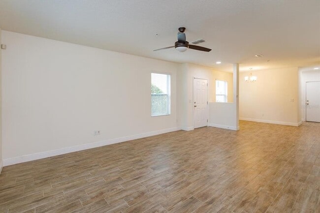 Building Photo - 3641 Seneca Club Loop